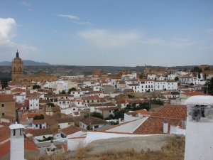 EL VALOR DE UNA CIUDAD HISTÓRICA RADICA SOBRE TODO EN LA AUTENTICIDAD DE SUS CARACTERISTICAS TRADICIONALES. La hora de Guadix (14)