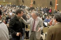 UNA CIUDAD COMO ESTA NO DEBERÍA ESTAR TAN PREOCUPADA DE QUE LA CONSIDEREN MODERNA.