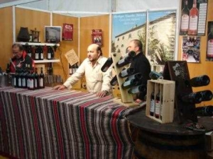 ¿Vienes a tomar una botella de vino a la Bodega Cuatro Vientos?