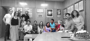 Brillando con su sencillez entre todos nosotros