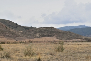 Vista desde el Sur del cerro en cuya cima se sitúa la fortaleza minera
